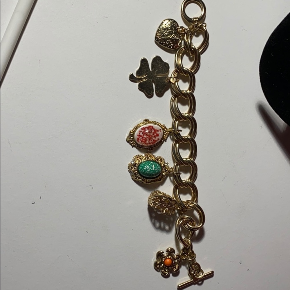 Charm bracelet